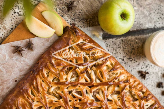 Пирог с яблоками постный